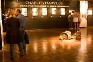 Lire la suite à propos de l’article Charles Marville au Louvre des Antiquaires