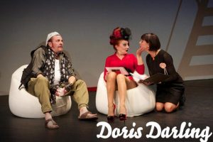 Lire la suite à propos de l’article Doris Darling, une comédie survoltée que j’ai adoré