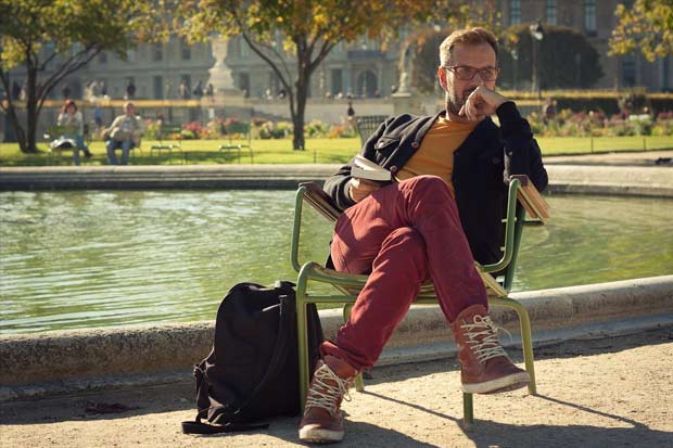 Lecture dans le jardin des Tuileries
