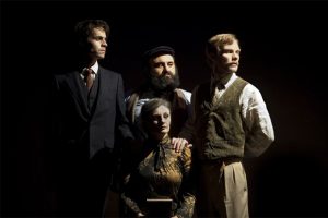 Lire la suite à propos de l’article Pierre et Jean de Maupassant au théâtre du Lucernaire