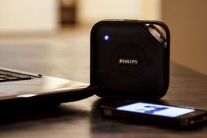 Lire la suite à propos de l’article Test de l’enceinte sans fil Bluetooth de Philips BT2500B