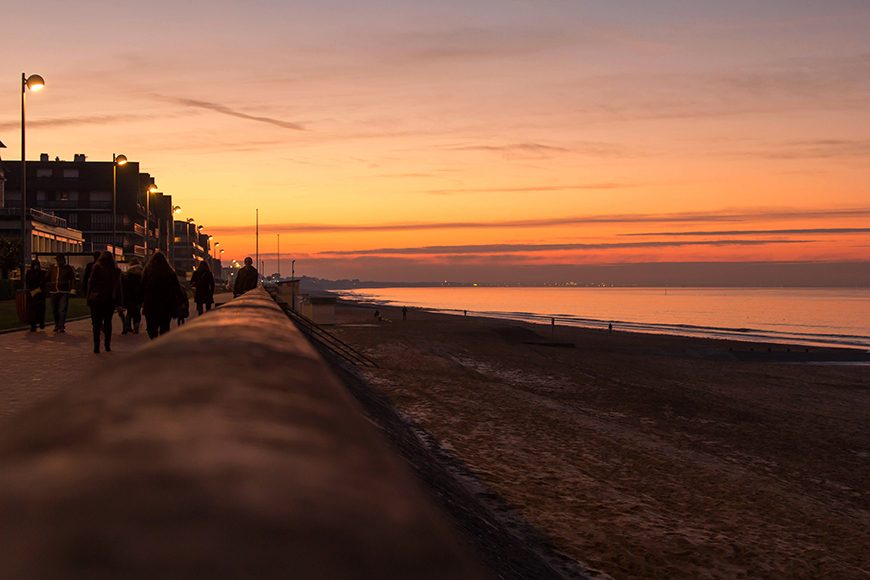 La digue de Cabourg