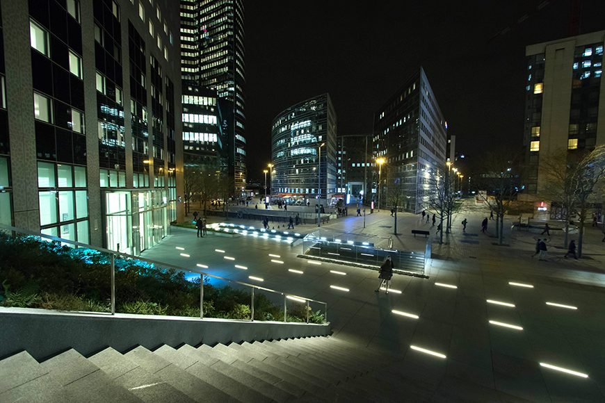 neon-la-defense