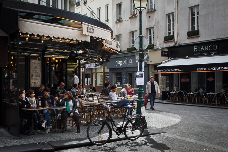 Le Compas rue Montorgueil