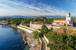 Lire la suite à propos de l’article L’île Saint-Honorat