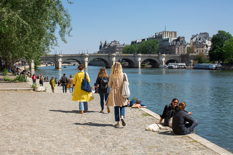 Paris déconfiné sur les bords de Seine